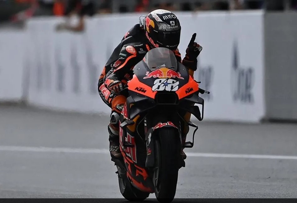 Olivera remprte la course motogp en Thailande