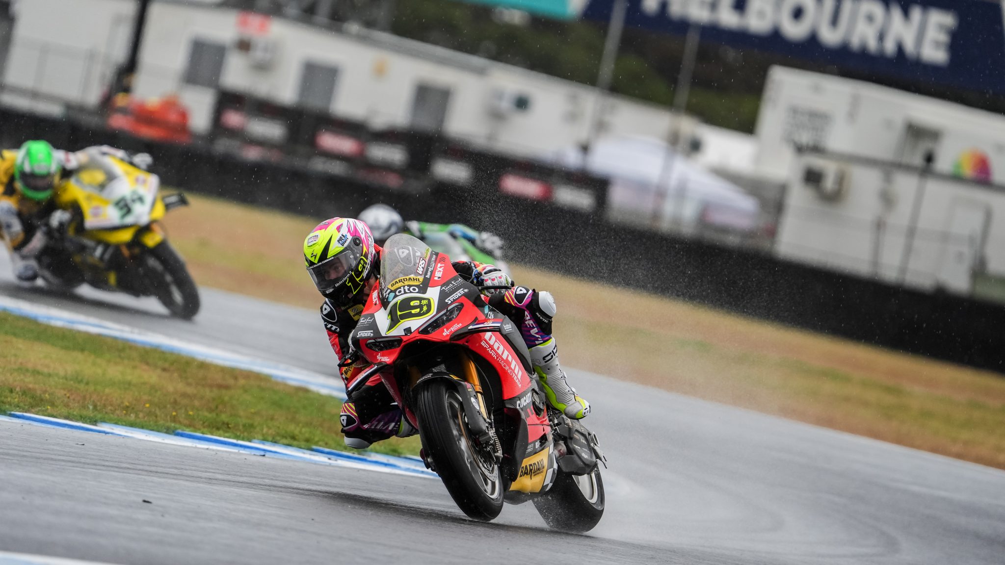 Podium de Bautista sous la pluie en Australie