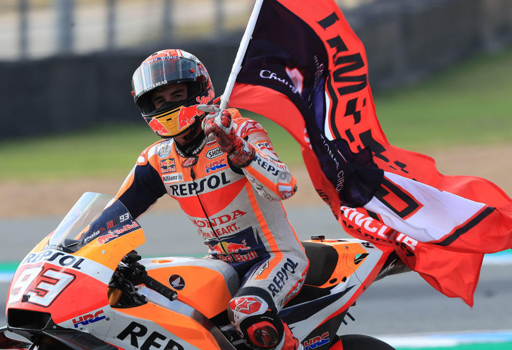 marquez remporte la course en Thailande