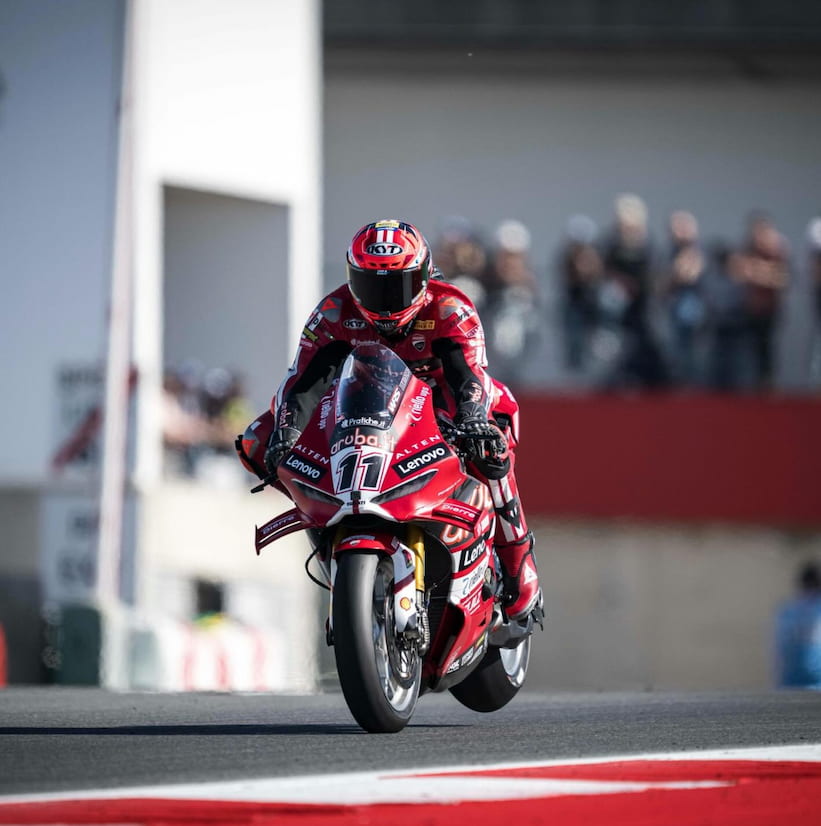 Nicolo Bulega remporte la course 1 du Mondial Superbike à Portimao