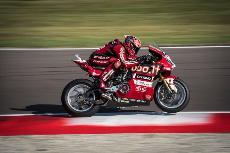 Nicolo Bulega remporte le titre de Champion du Monde Superbike 2026